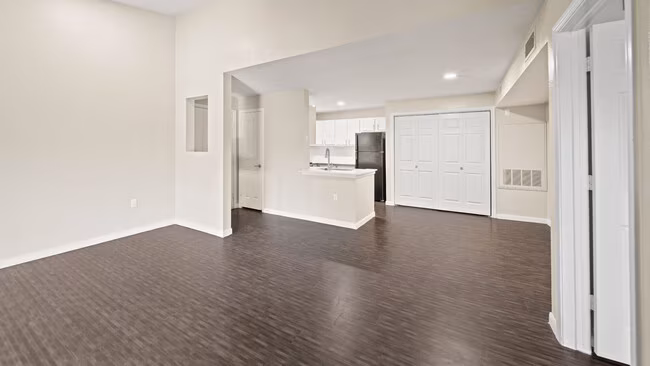 Ellie Apartments photo 4