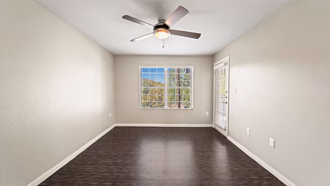 Ellie Apartments photo 3
