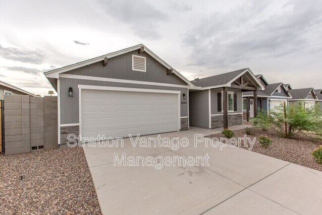 5824 S 12th Ln Phoenix, AZ 85041 photo 3