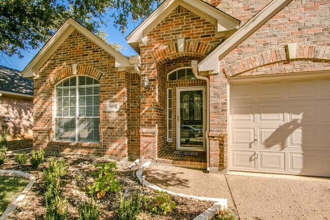 9316 Preston Trail, Irving, TX 75063 photo 2