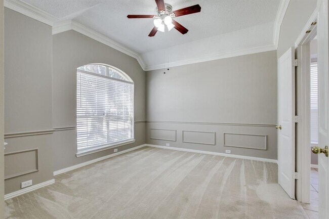 9316 Preston Trail, Irving, TX 75063 photo 4