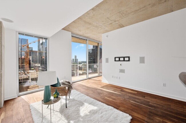 360 Nueces St Austin, TX 78701 photo 4