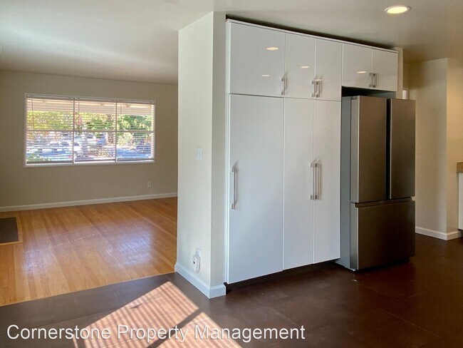 2418 Grandby Dr photo 3