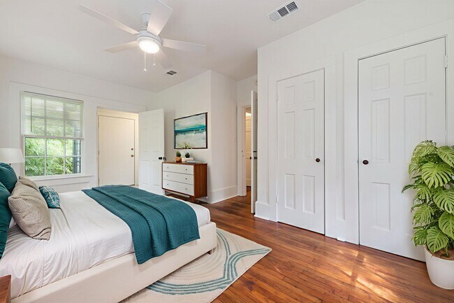 2810 San Pedro St Austin, TX 78705 photo 3