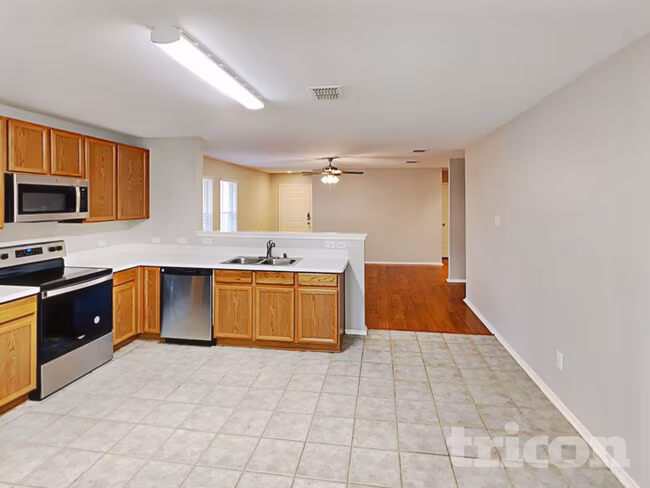 1128 Maplewood Ln Crowley, TX 76036 photo 5