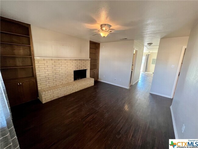 917 Westpoint St Temple, TX 76504 photo 4