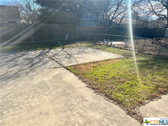 917 Westpoint St Temple, TX 76504 photo 3