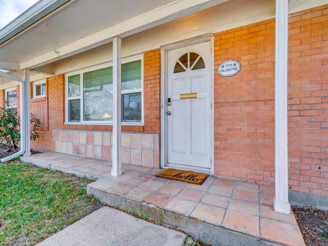 3136 Colchester Drive, Farmers Branch, TX 75234 photo 4