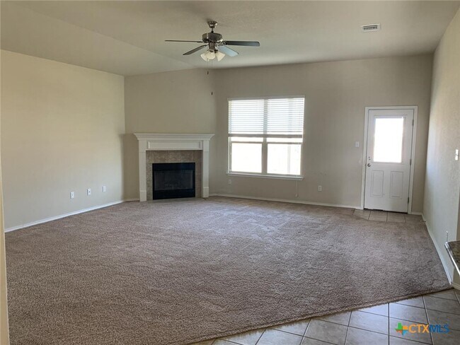 1218 Iron Glen Dr Temple, TX 76502 photo 3
