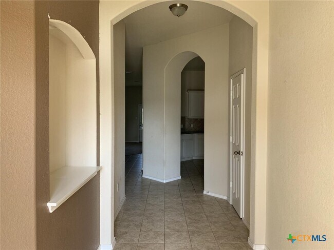 1218 Iron Glen Dr Temple, TX 76502 photo 2