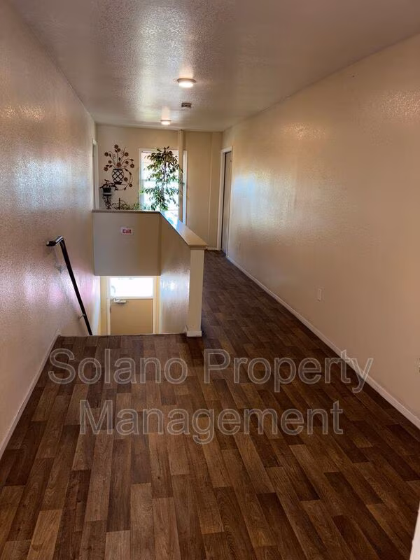 712 Jackson St Fairfield, CA 94533 photo 3