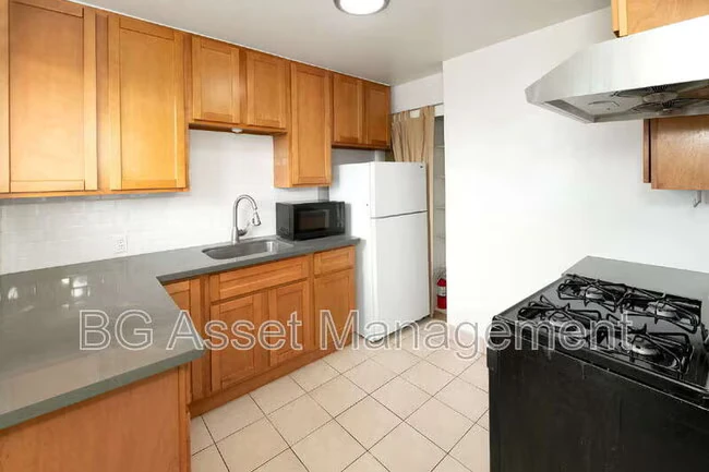 1403 Carlson Blvd Richmond, CA 94804 photo 3