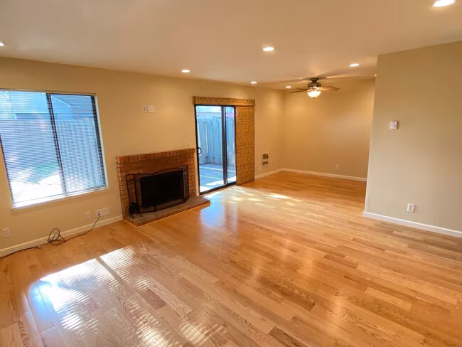 2530 Hawkington Court, Santa Clara, CA 95051 photo 5