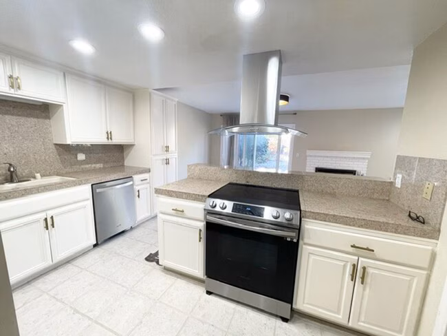 2472 Camino De Jugar, San Ramon, CA 94583 photo 2