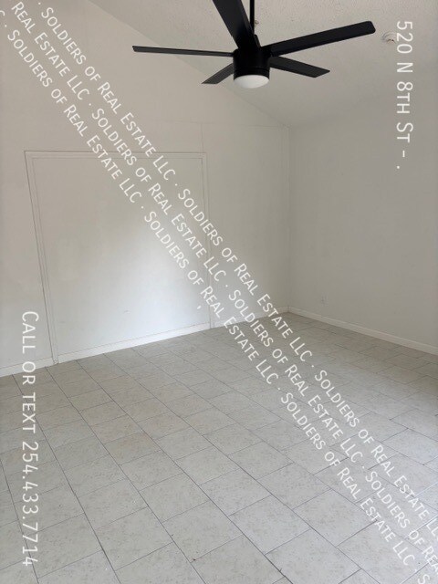 520 N 8th St Temple, TX 76501 photo 4
