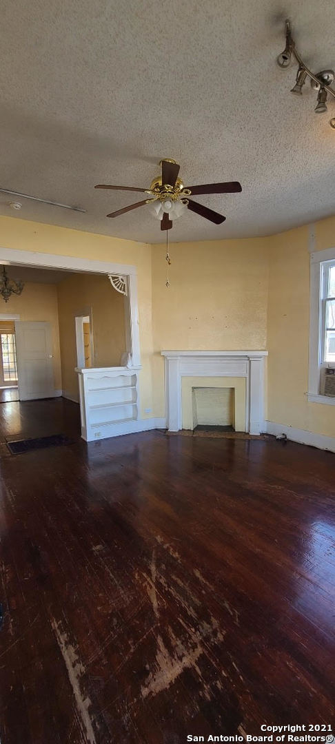 1108 Fresno St San Antonio, TX 78201 photo 2