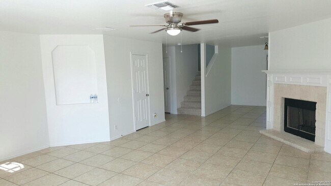 10822 Rindle Ranch San Antonio, TX 78249 photo 2