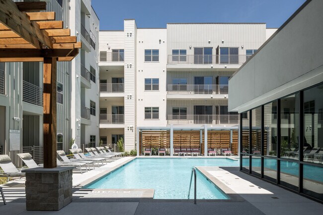 Hawthorne House photo 5