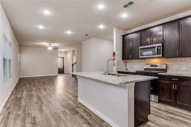 216 Monarch Wy Wylie, TX 75098 photo 3