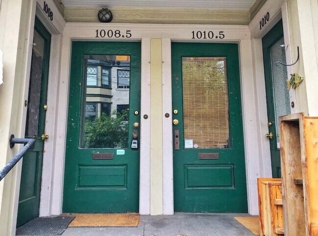 1008 E Harrison St Seattle, WA 98102 photo 2