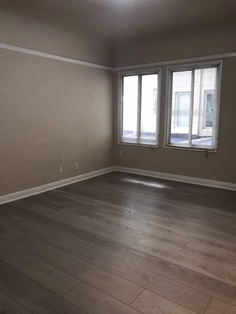 Pine Grove Apartments photo 5