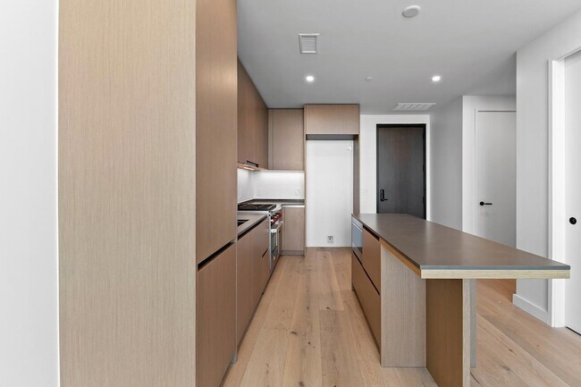 610 Davis St Austin, TX 78701 photo 5