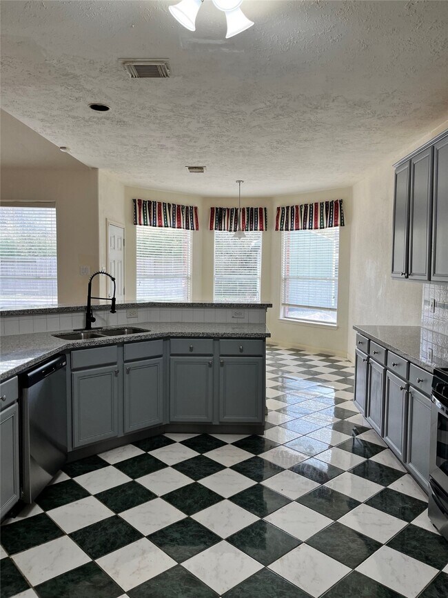 13623 Eldridge Springs Way, Houston, TX 77083 photo 2
