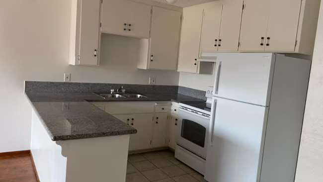 6250 Holabird St San Diego, CA 92120 photo 2