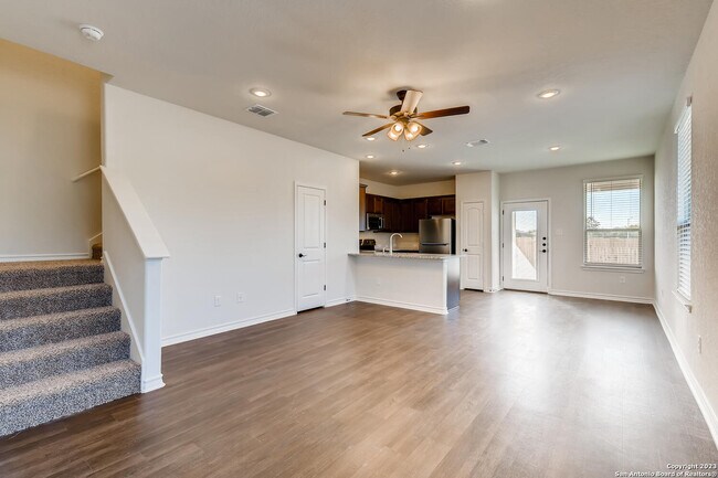 7514 Astro Fld San Antonio, TX 78253 photo 2