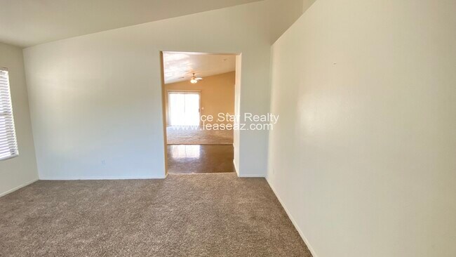 14751 N 148th Ave Surprise, AZ 85379 photo 4