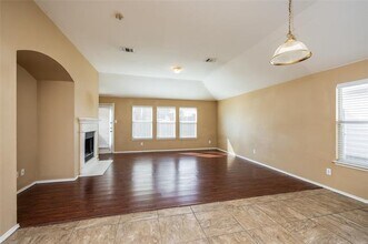 112 Bushel Ln Dallas, TX 75241 photo 3