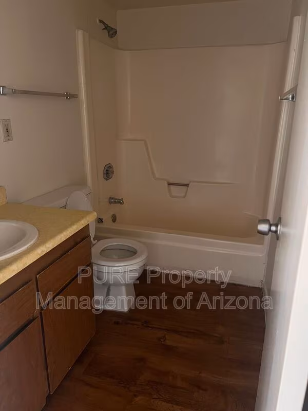 231 E 2nd Ave Mesa, AZ 85210 photo 5