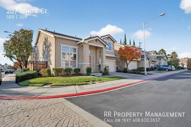 207 White Ct. photo 2