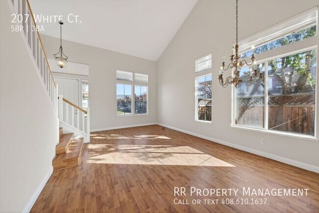 207 White Ct. photo 5