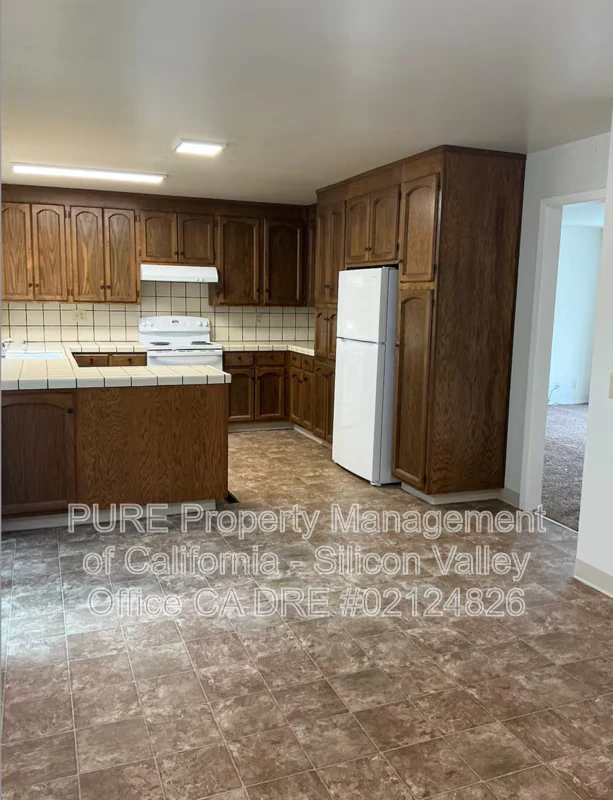 206 Pennsylvania Ave Santa Cruz, CA 95062 photo 2