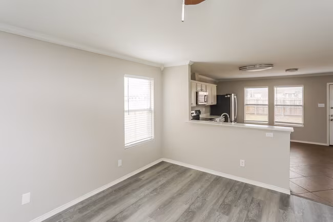 2931 Volturno Drive, Grand Prairie, TX 75052 photo 4