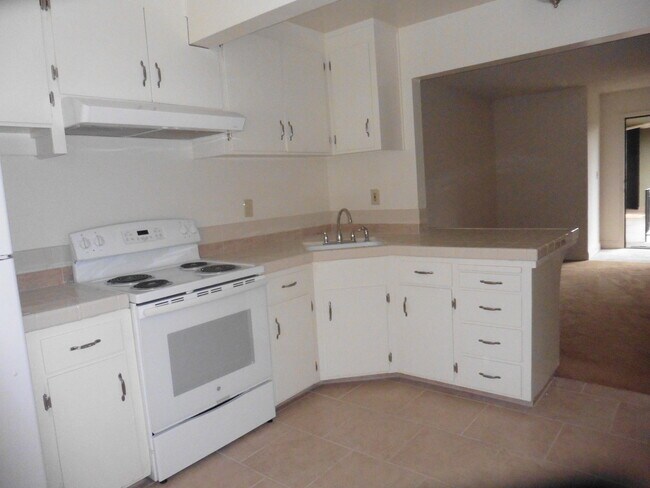 429 S 9th St San Jose, CA 95112 photo 2