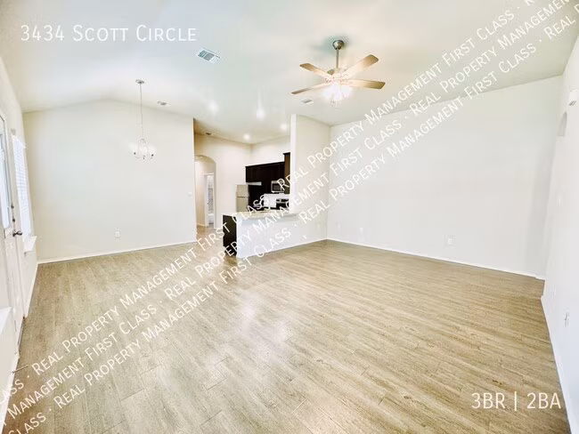 3434 Scott Cir Seguin, TX 78155 photo 3