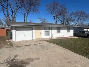 607 E Miller Rd Garland, TX 75041 photo 2