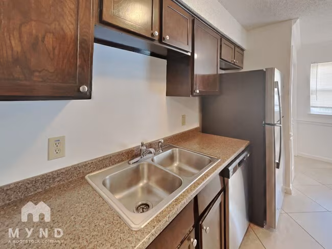 709 Croydon Drive, Everman, TX 76140 photo 4
