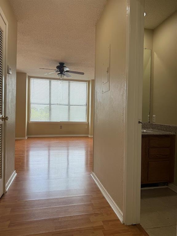 2409 Leon St Austin, TX 78705 photo 2