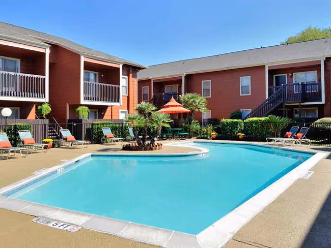 Lakeshire Place Apartment Homes photo 3