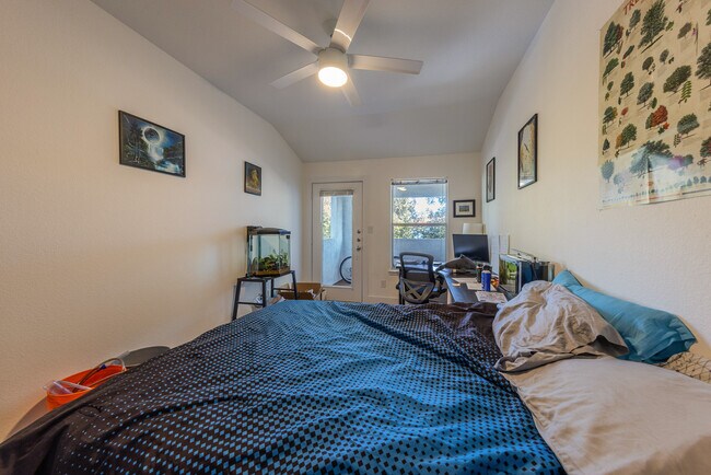 2818 Rio Grande St Austin, TX 78705 photo 5