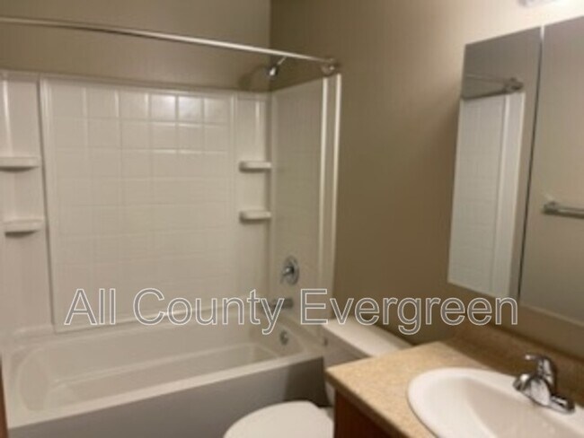 2929 R St SE Auburn, WA 98002 photo 2