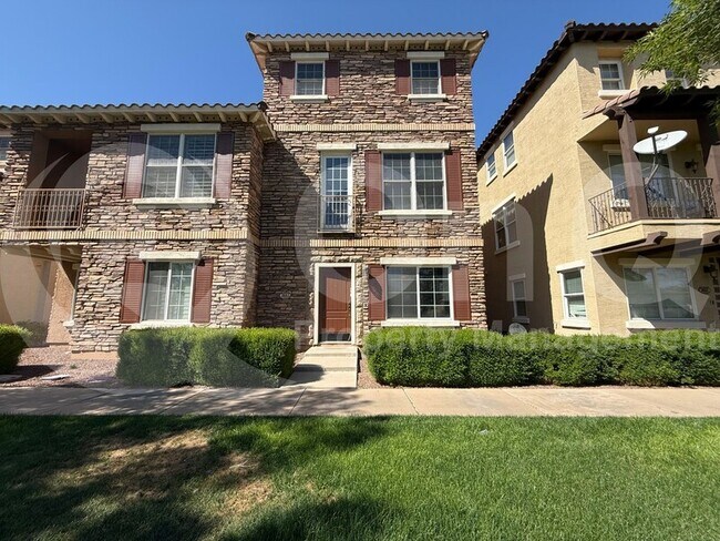 3683 E Leslie Dr Gilbert, AZ 85296 photo 2