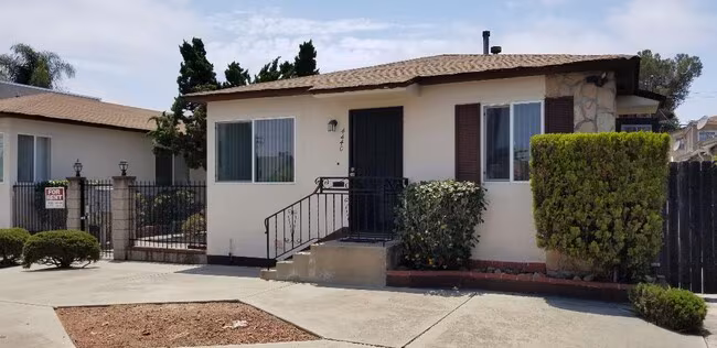 4440 Utah St San Diego, CA 92116 photo 2