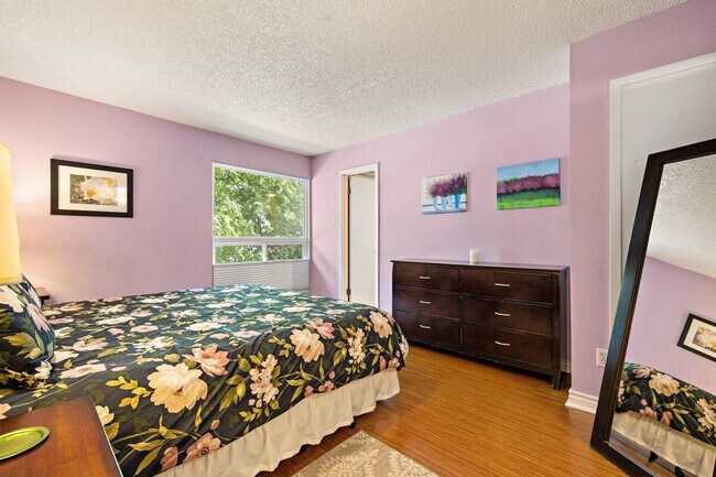 2204 Trailside Dr Austin, TX 78704 photo 2