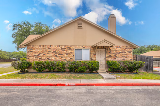 10254 Dover Rdg San Antonio, TX 78250 photo 4