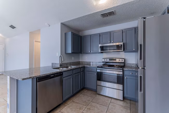 10254 Dover Rdg San Antonio, TX 78250 photo 5