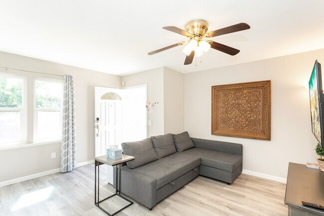 31208 Camino Del Este Temecula, CA 92591 photo 5